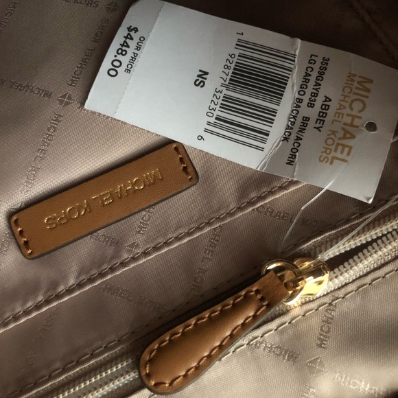 Last one Sale🎊 Beautiful large MK backpack ♥️ - Picture 4 of 5